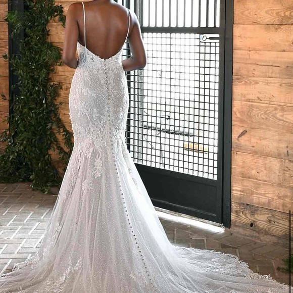 Essense of Australia D3372 Wedding Dress Size 8 - Picture 2 of 5